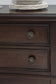 Lavinton Dining Room Server