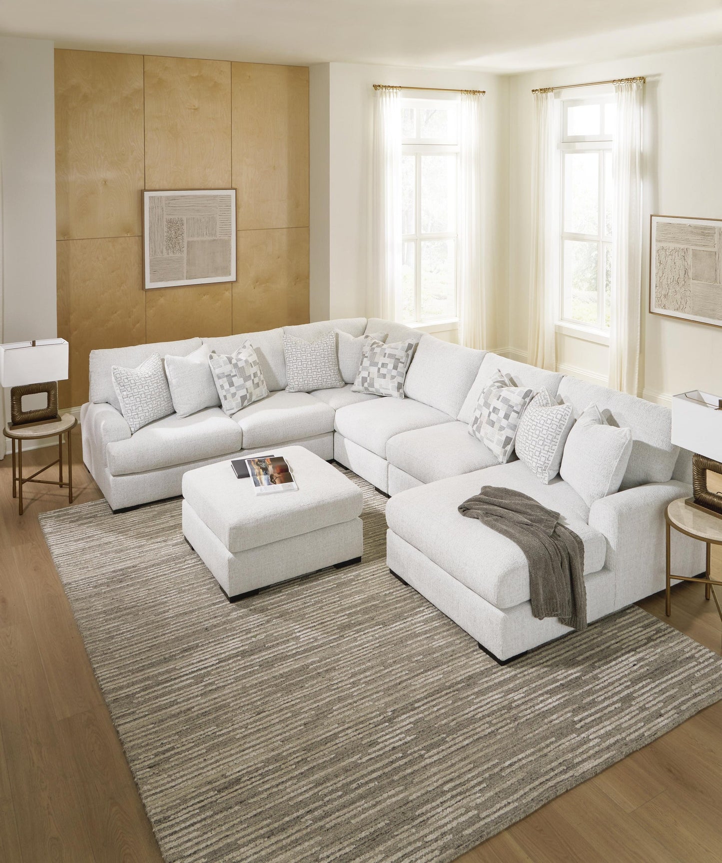 Misty-Lakes 5-Piece Sectional with Chaise