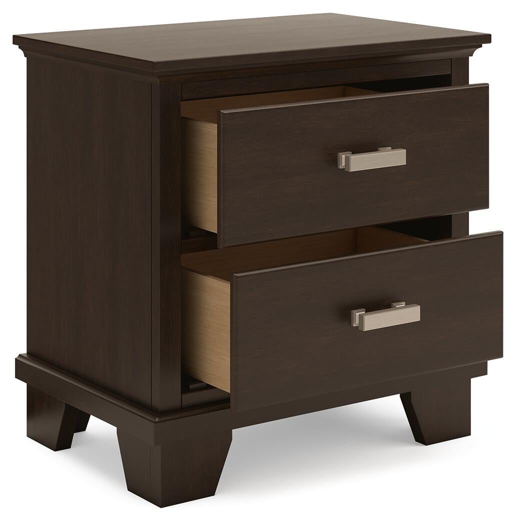 Covetown Full Panel Bed with Mirrored Dresser and Nightstand