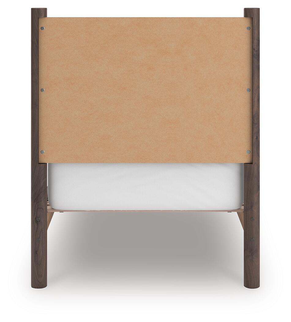 Pamytta Twin Panel Platform Bed, Dresser and Mirror